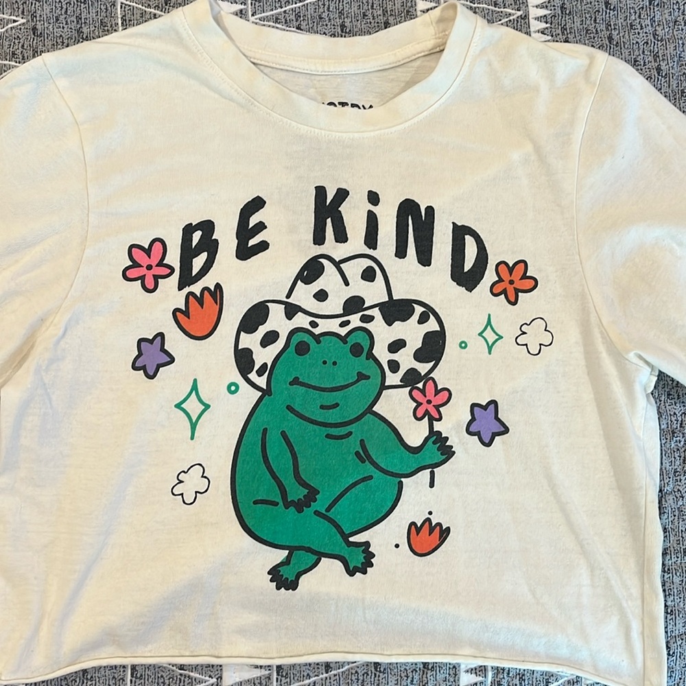 Chemistry cropped graphic tee